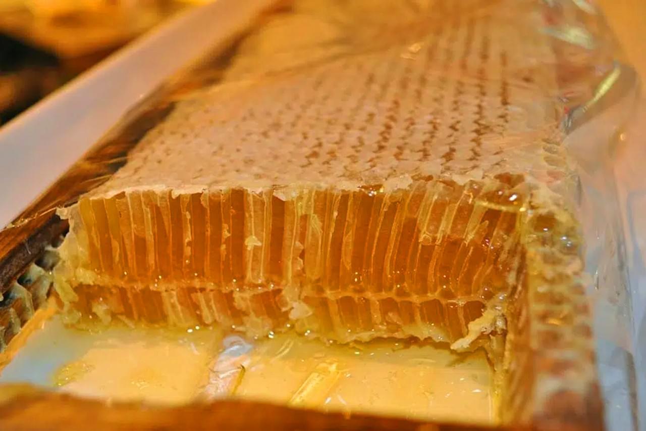 Bee Products-Honey Comb
